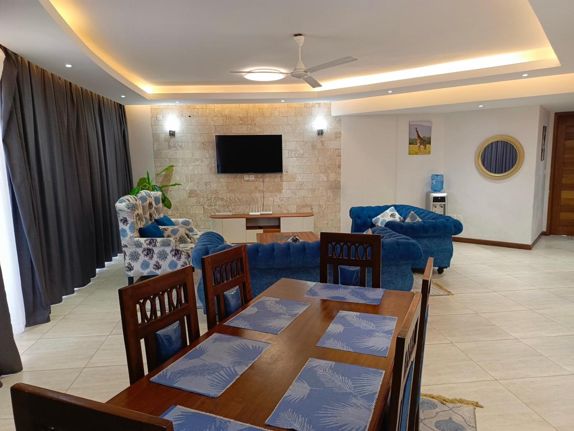 Savannah Lions Exquisite Apartment Mombasa Extérieur photo